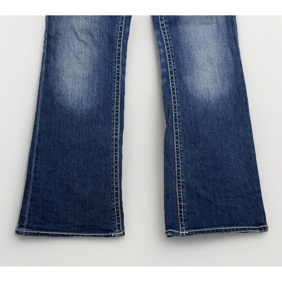 Maurices Jeans Juniors 9/10 Low Boot Cut Blue Denim Stretch Measures 32 x 31 - Picture 5 of 9